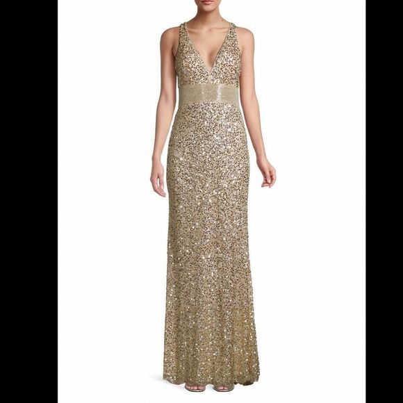 Mac Duggal
Sleeveless Sequin Gown - Picture 1 of 10